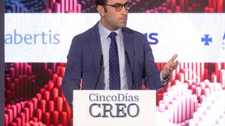 El ministro de Economía, Comercio y Empresa, Carlos Cuerpo, interviene durante el foro ‘CREO’, el foro económico sobre la transformación social y progreso de las empresas en España