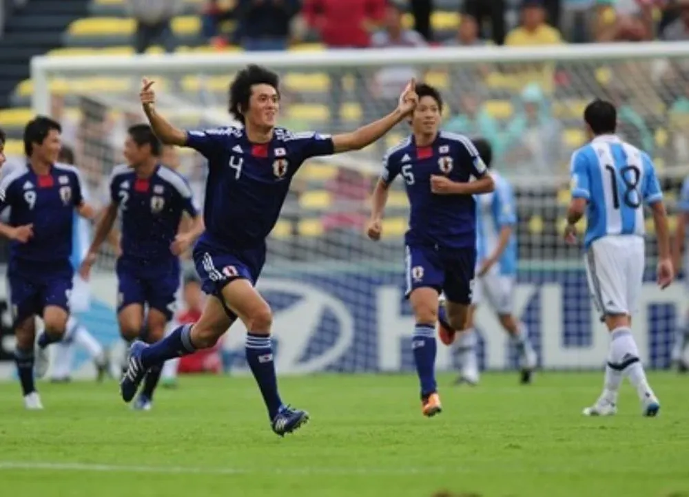 Festejo del gol nipón