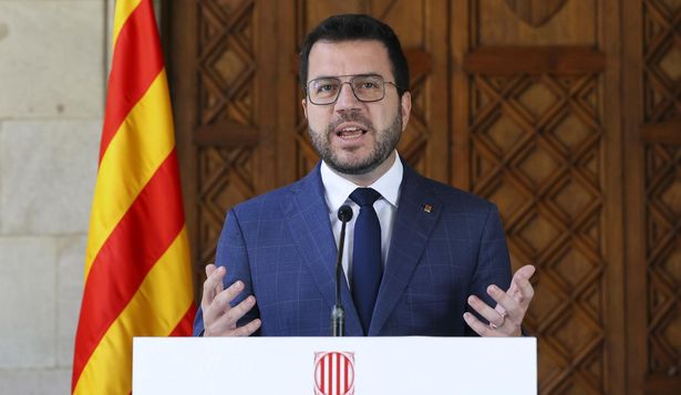El presidente de la Generalitat de Cataluña en funciones, Pere Aragonès, durante la declaración institucional realizada esta tarde con motivo de la aprobación hoy el Congreso de los Diputados de la ley de amnistia. EFE/ Rubén Moreno/Generalitat&nbsp;