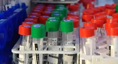 hay un nuevo fallecido por coronavirus y se sumaron 12 casos positivos