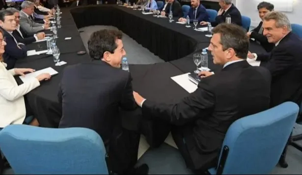 Massa con los gobernadores peronistas