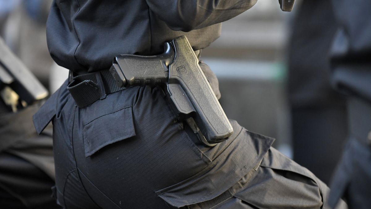 Horror en El Pinar: asesinaron a una pareja de 24 y 27 años dentro de su casa y frente a sus hijos