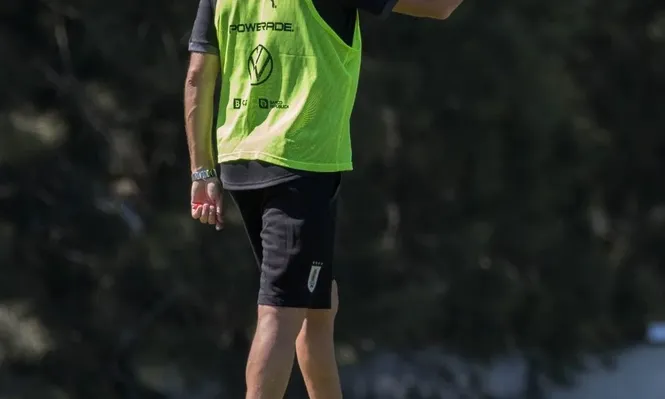 Diego Alonso en el Complejo Celeste