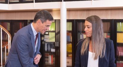 Pedro Sánchez y Miriam Nogueras