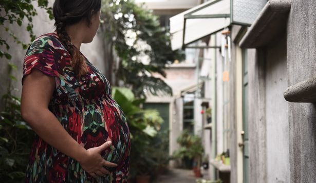 América Latina sigue presentando altos índices de embarazo adolescente, especialmente en comunidades indígenas, rurales y de bajos recursos.