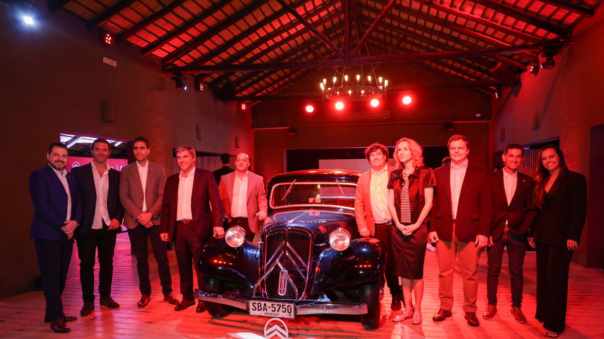 Entre los históricos y los últimos modelos, Citroën celebró 60 años de presencia en Uruguay