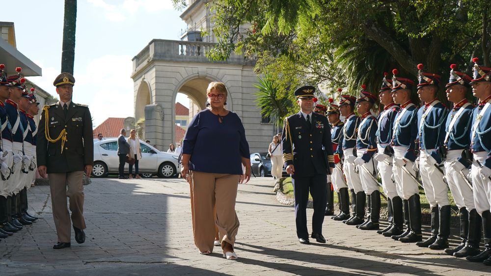 Asunción ministra de Defensa Sandra Lazo - 11.jpg