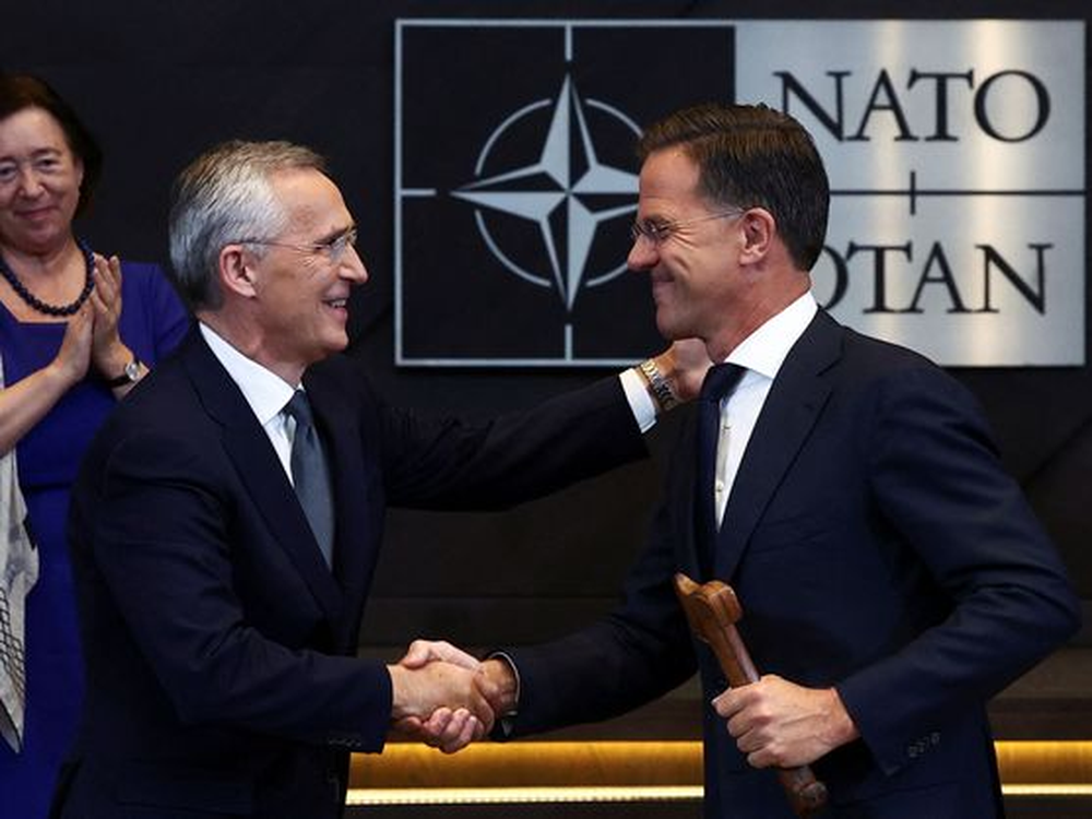 Stoltenberg da paso a Rutte como nuevo secretario general de la OTAN