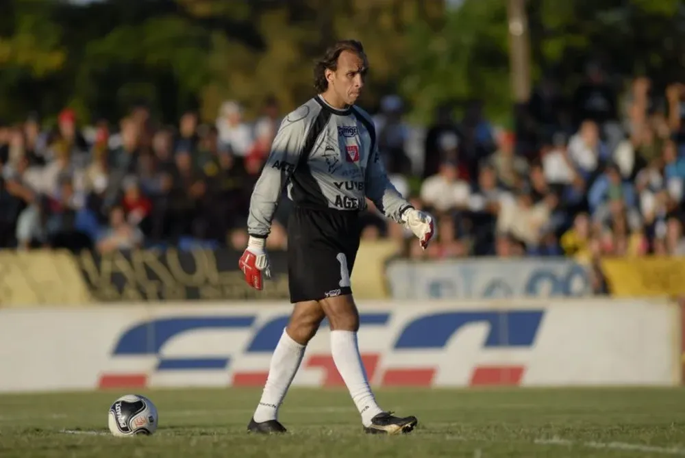 Navarro Montoya se agarró a trompadas