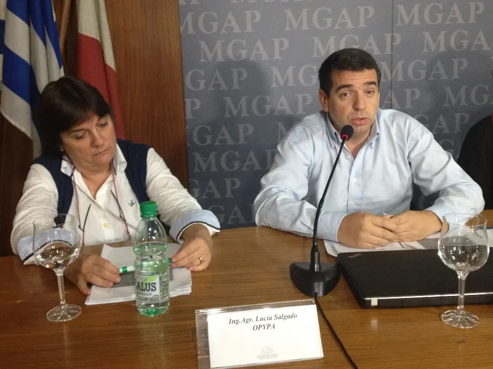 Lucía Salgado y Martín Mondelli en el MGAP