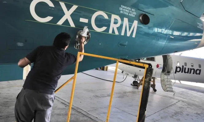 Mujica admitió temor de que aviones de nueva aerolínea puedan ser retenidos en el exterior