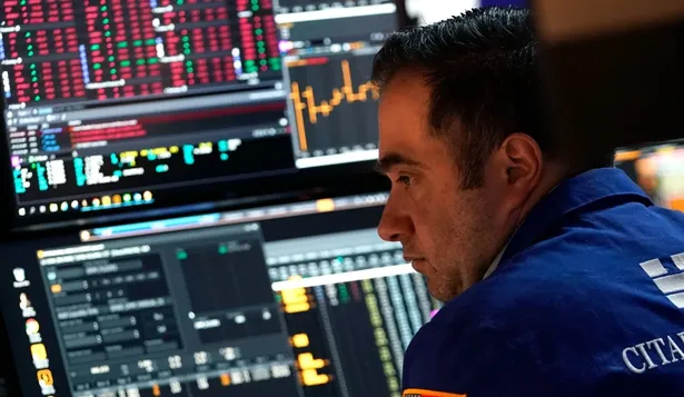 Wall Street cierra al alza y el Dow Jones alcanza nuevo récord