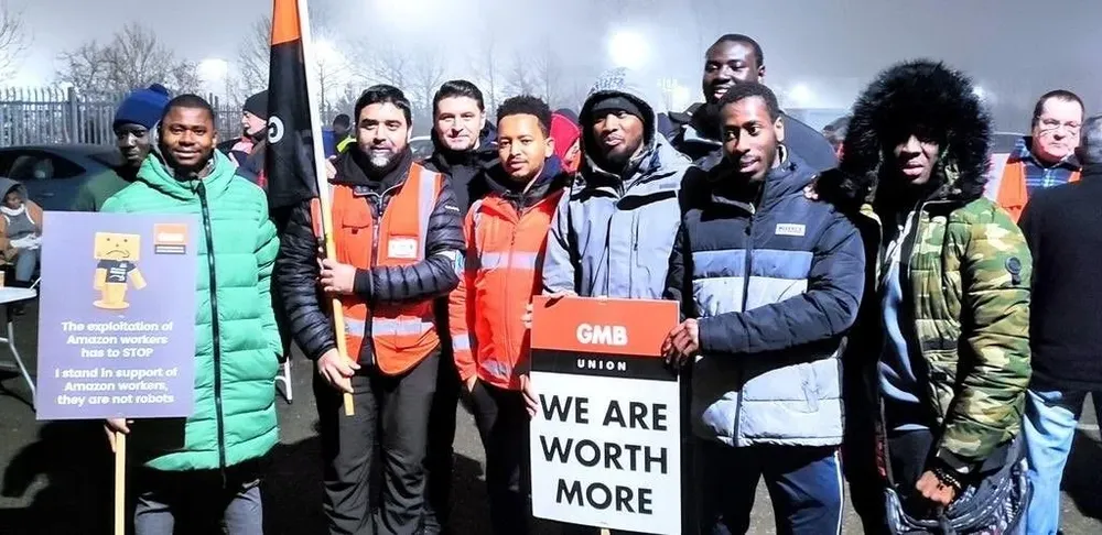 Trabajadores de Amazon protestan