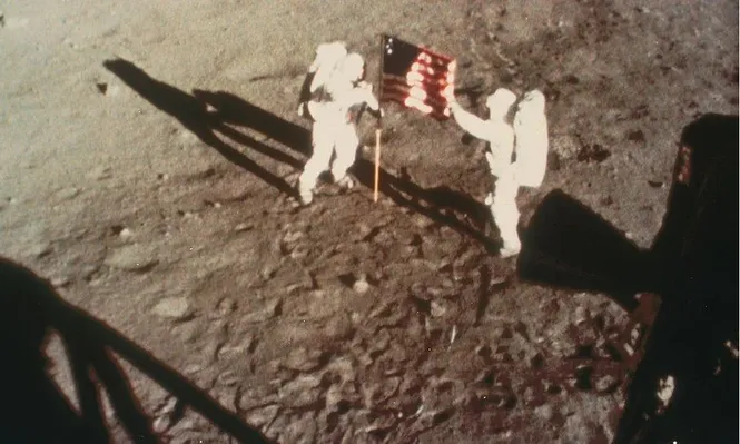 Apolo 11: la más asombrosa transmisión de televisión en vivo de la historia