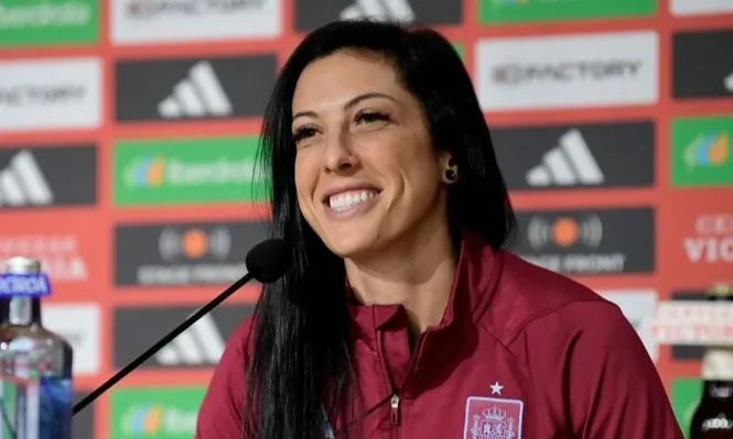 Jenni Hermoso en rueda de prensa.