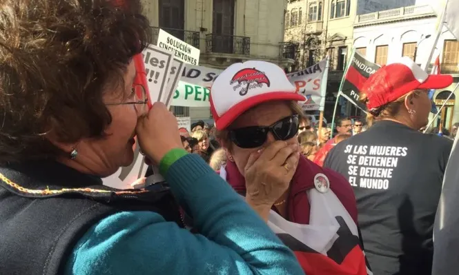 Economía pide más plazo para calcular costo por cincuentones