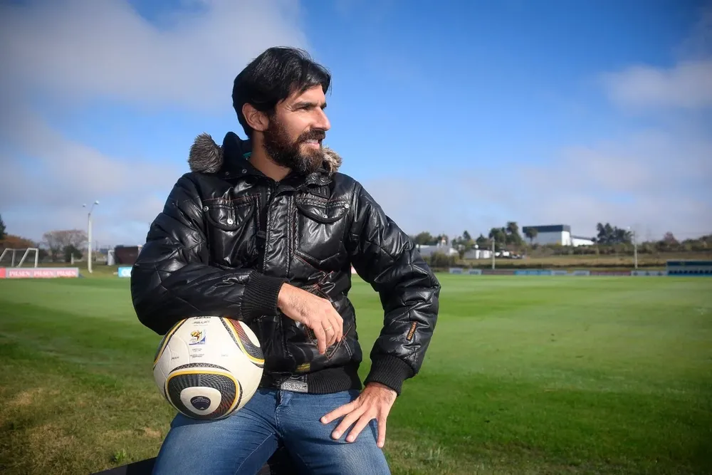 Sebastián Abreu y la Jabulani de Sudáfrica