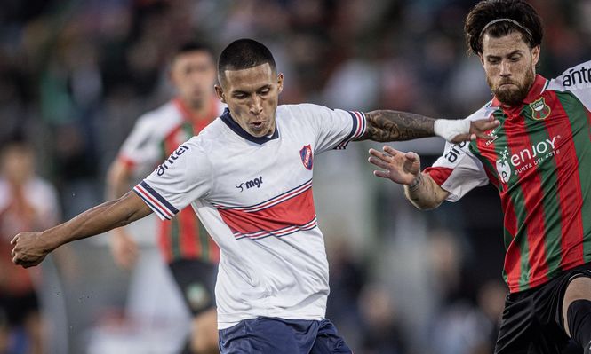 Atenas de San Carlos y Deportivo Maldonado empataron sin goles en el playoff por el tercer ascenso de la Segunda división profesional a la Primera división