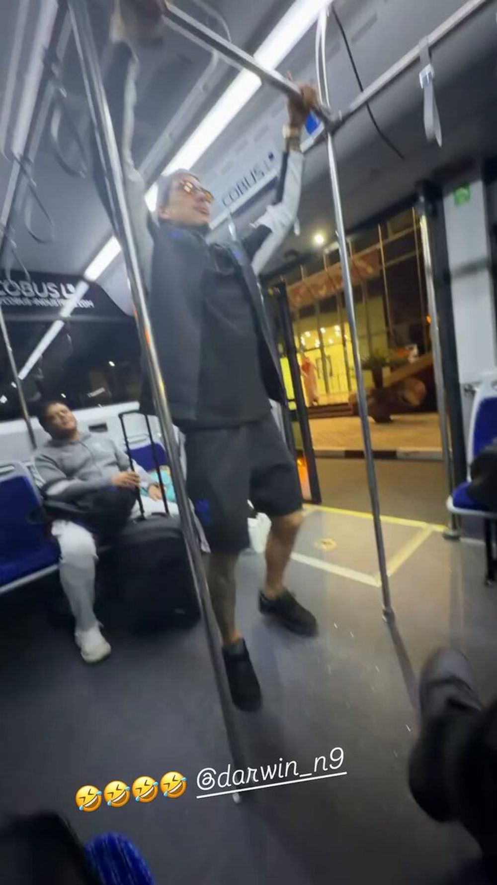 La pirueta de Darwin Núñez