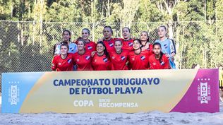 Nacional campeón femenino de fútbol playa Campeonato Uruguayo 2025