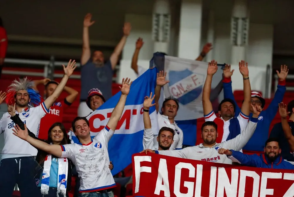 Hinchas de Nacional en Beira Rio en 2019