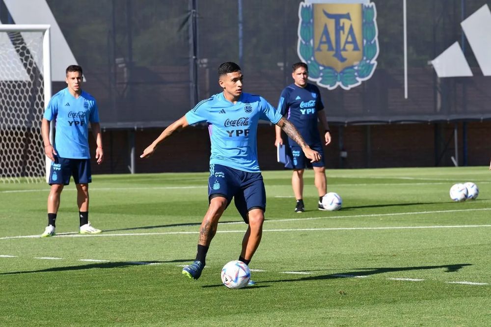 La buena noticia para el joven mediocampista es que no corre peligro su participación en los Juegos Olímpicos.