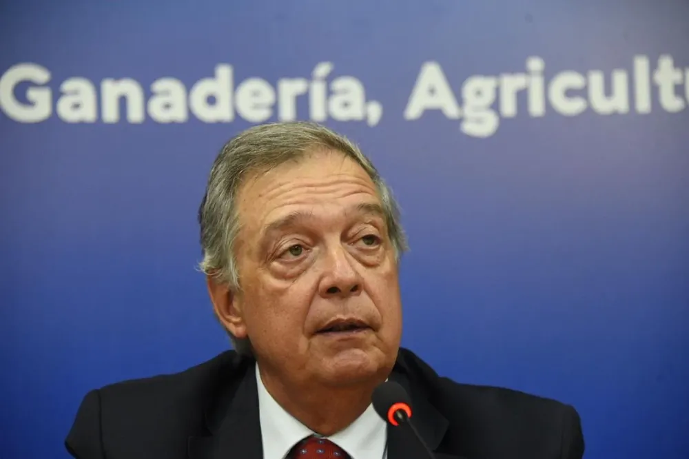 Fernando Mattos, ministro de Ganadería, en la conferencia de prensa de este miércoles 15.