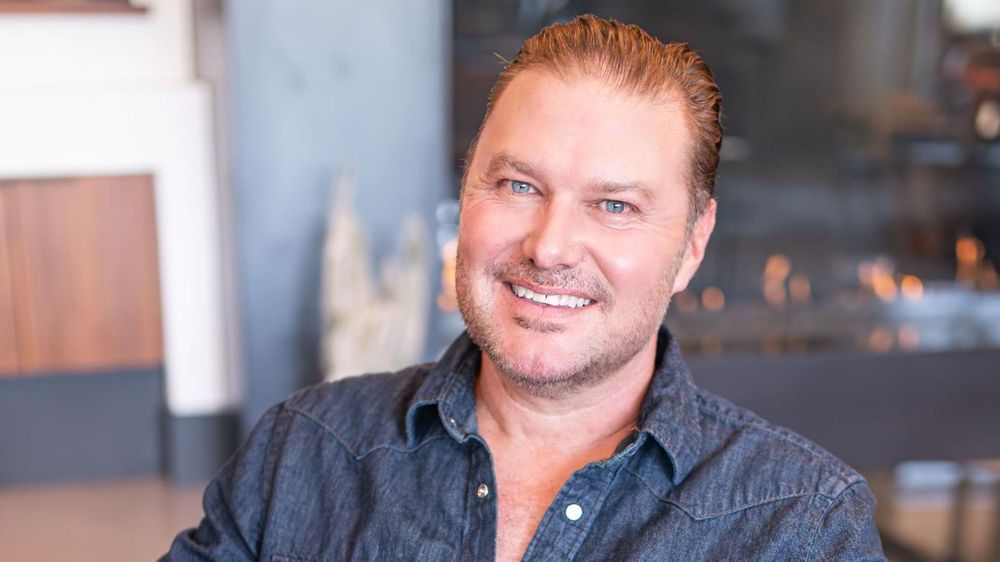 Matt Holmes, presidente del Club de Dueños de Teslas de Austin, opina que la gente separa el producto de las ideas políticas del director ejecutivo de la empresa.