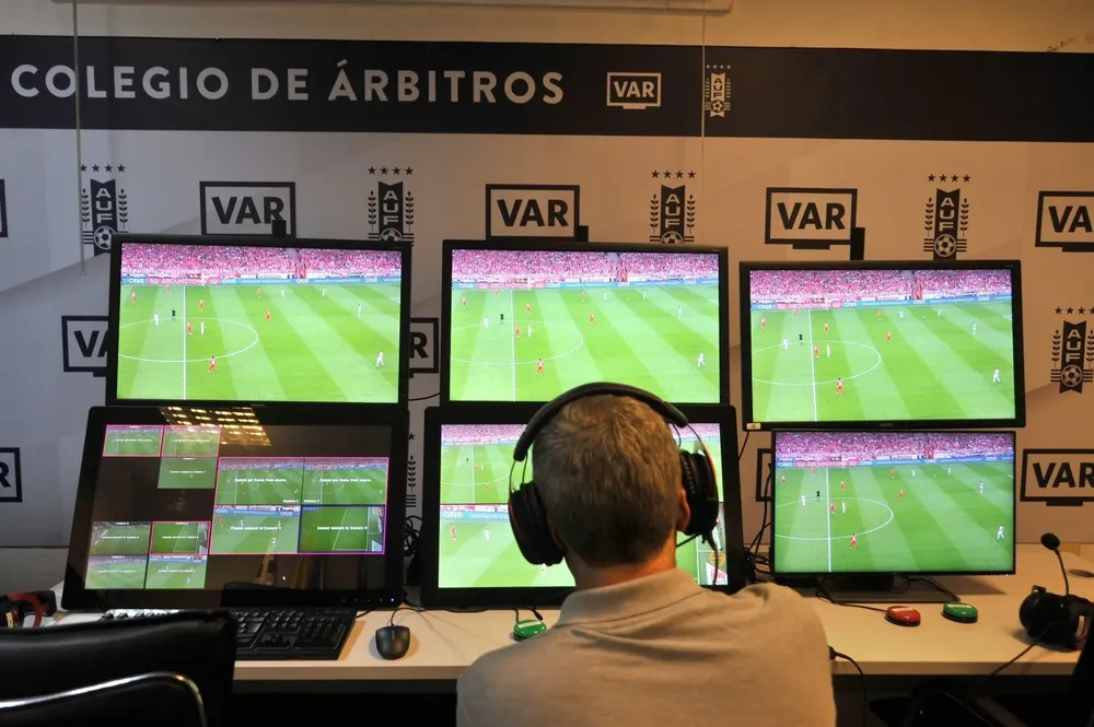 Simulador de VAR que funciona en el Colegio de Árbitros