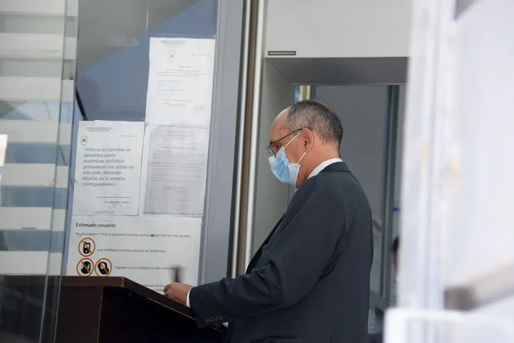 El expresidente de UTE compareció ante el fiscal Luis Pacheco