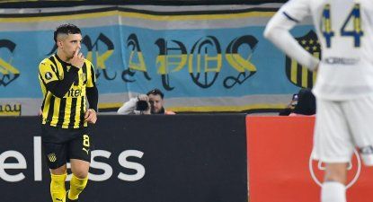 Leonardo Fernández convirtió un golazo en Peñarol vs Rosario Central por Copa Libertadores