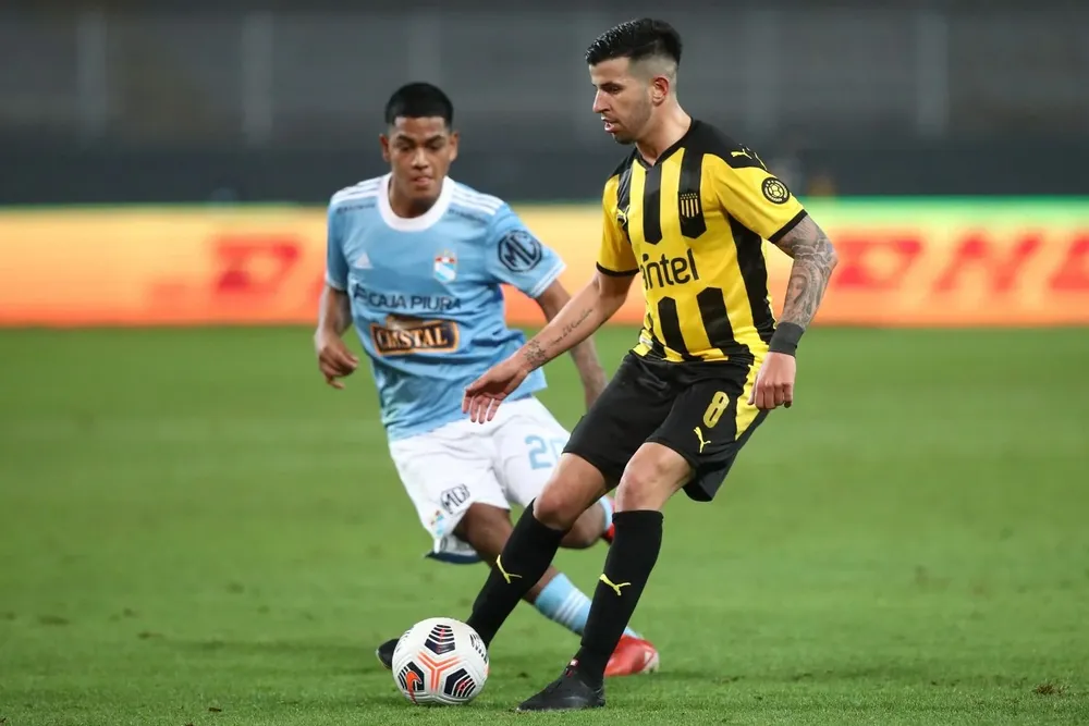 Pablo Ceppelini, buen pie asegurado