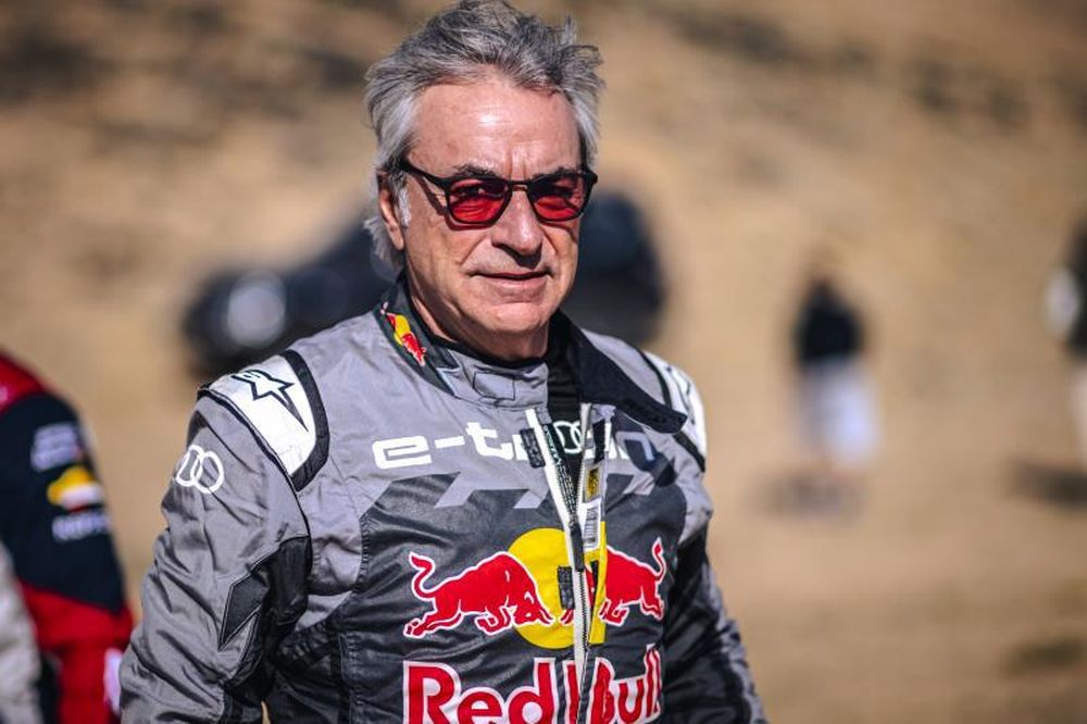 Carlos Sainz correrá con Ford en 2025.