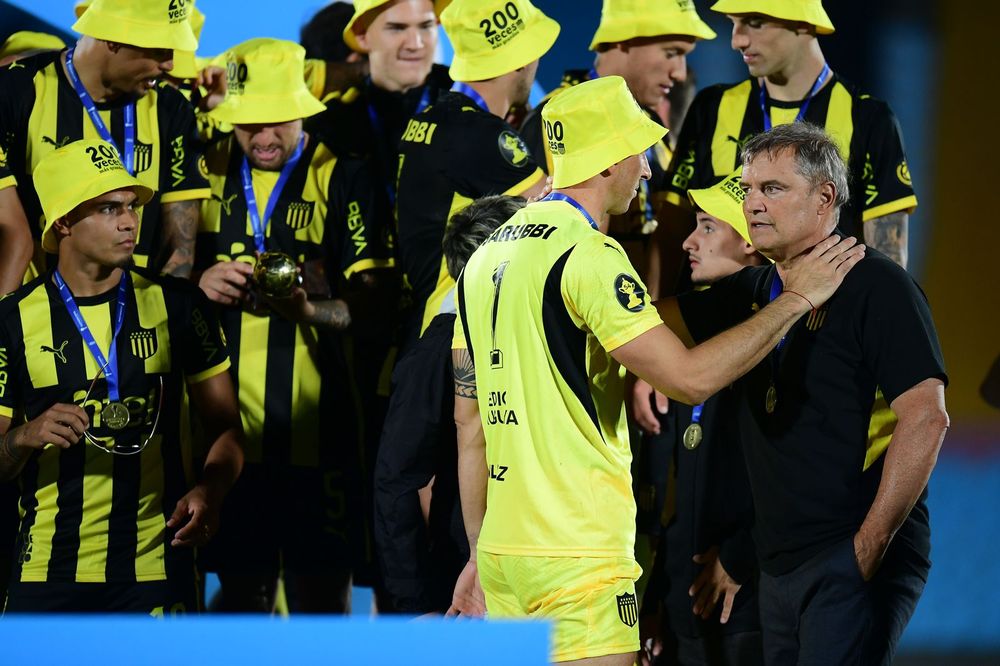 Sebastián Britos y Diego Aguirre en Peñarol