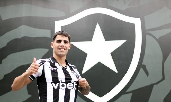 Lucas Villalba firmó contrato con Botafogo