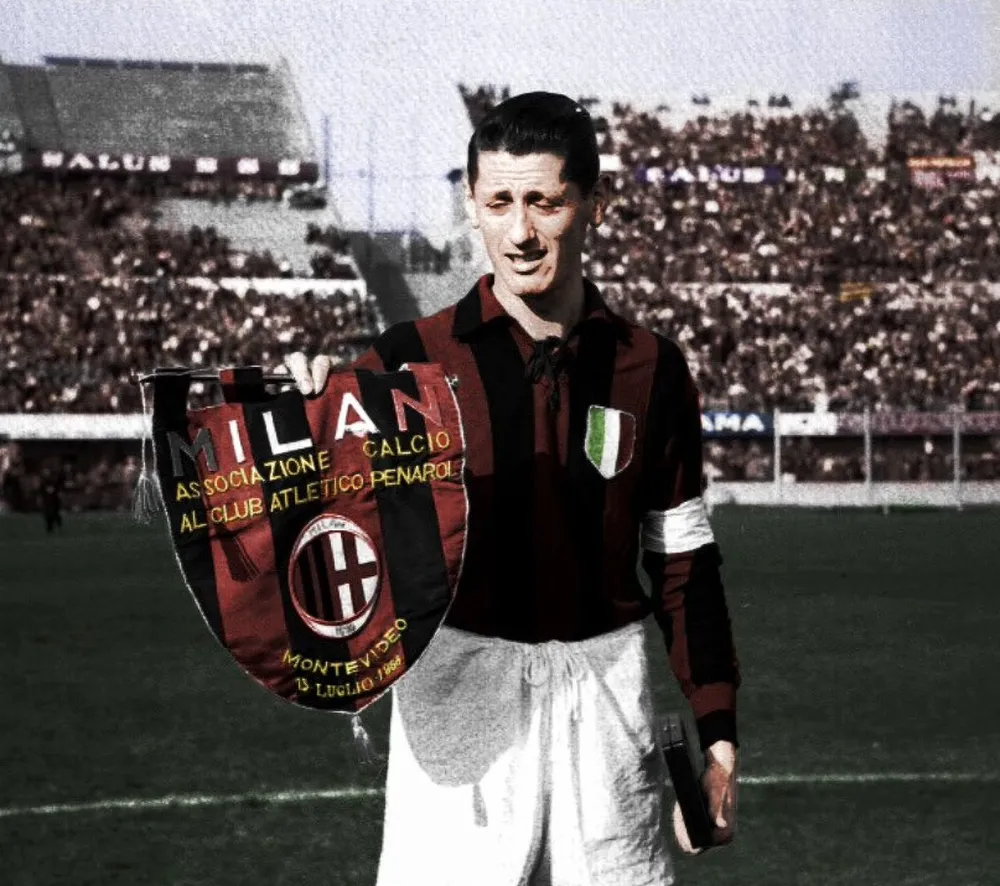 Cuando Juan Alberto Schiaffino vino con Milan a jugar en el Estadio Centenario