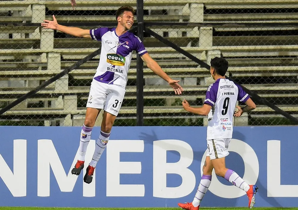 Nequecaur y Pereira celebran