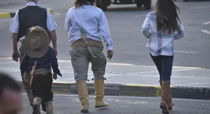 el relato de la mujer que insulto a jinetes y no paran de amenazarla