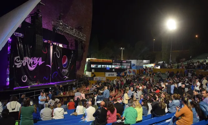 El aforo en el Teatro de Verano es de 4.200 espectadores.