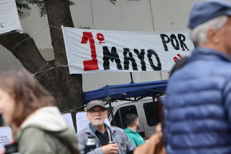 Los reclamos del PIT-CNT en el Acto 1° de Mayo: impuesto para el 1% más rico, advertencias al gobierno de Orsi y alerta por la "injerencia" de EEUU en la región