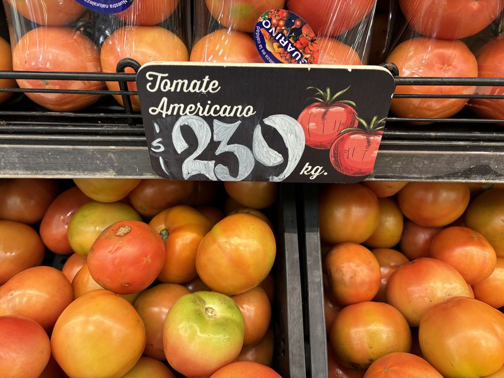 Tomate: precio del kilo este lunes 27 en un supermercado del barrio Sur, en Montevideo.
