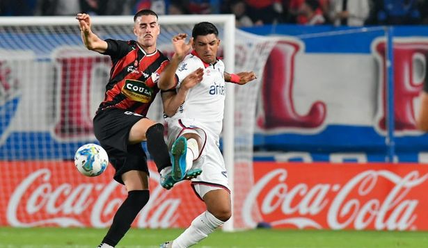 Maximiliano Juambeltz de Fénix y Diego Polenta de Nacional