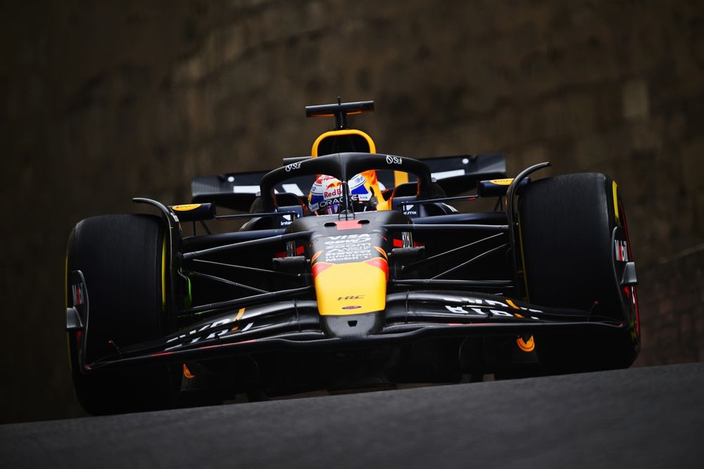 Max Verstappen domin&oacute; los primeros Libres.