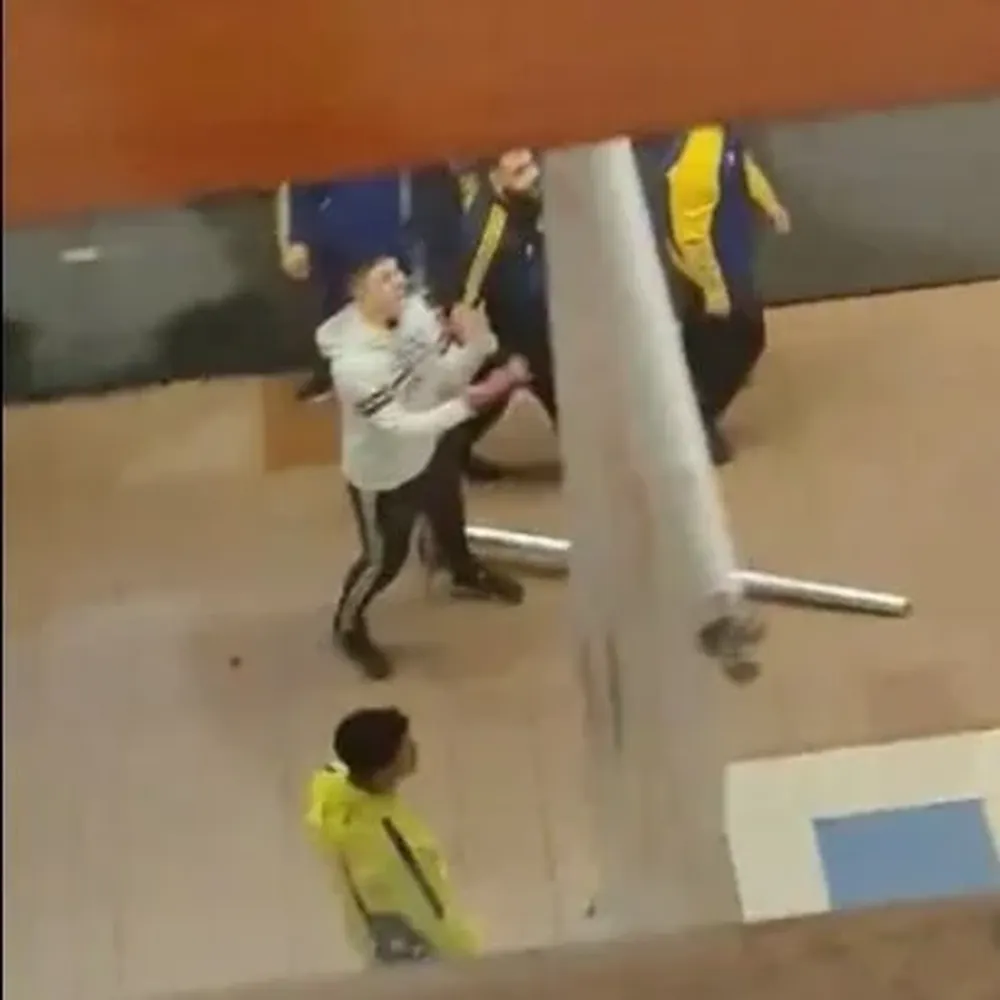 Incidentes entre hinchas de Boca y Nacional en Tres Cruces