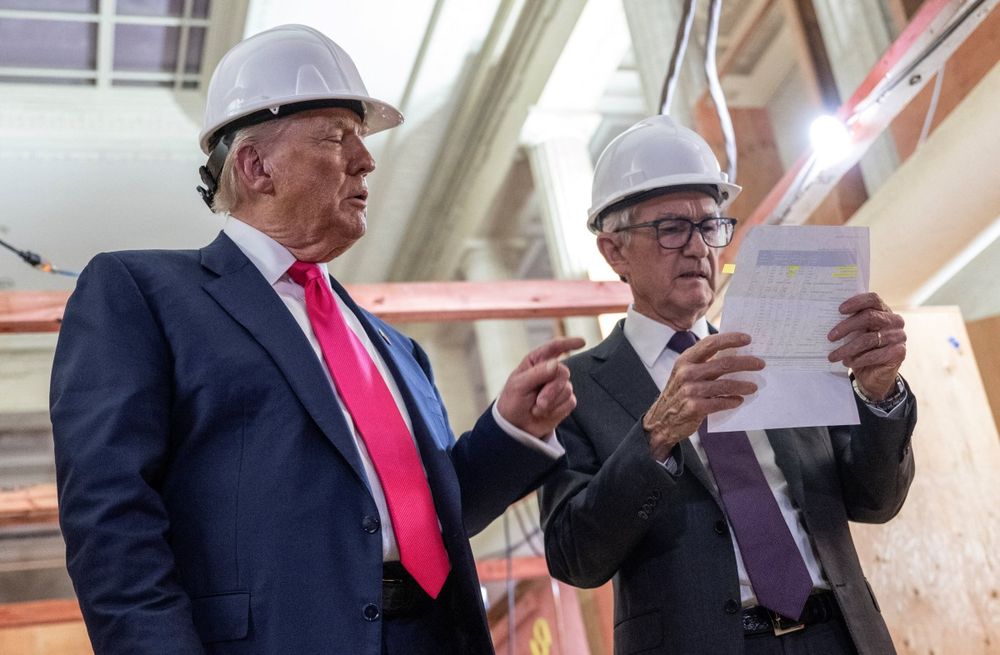 El presidente de EEUU, Donald Trump, junto al presidente de la FED, Jerome Powell.