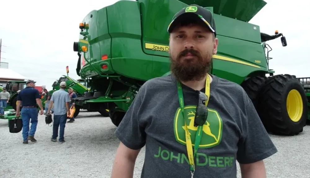 Martishev visitó la Farm Progress Show