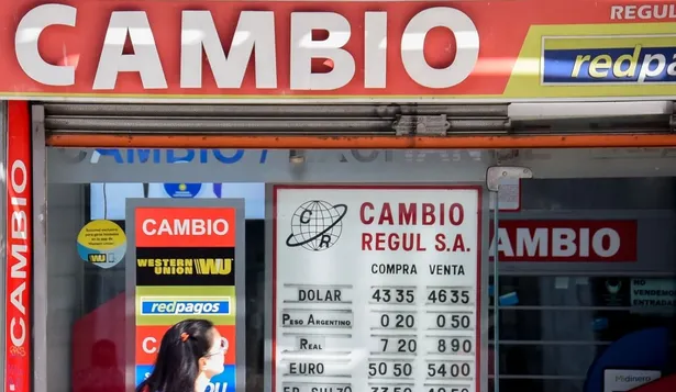 El billete verde avanzó 3,4% frente al peso uruguayo en lo que va de marzo y 5,4% desde el cierre del año pasado.