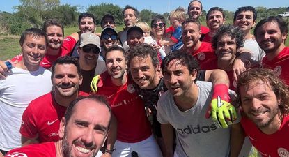 Diego Godín debutó con La Escapada en la Liga Universitaria y anotó dos goles