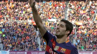 Lección de compañerismo de Iniesta y Messi