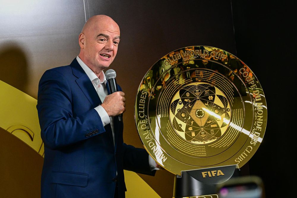 El presidente de la FIFA, Gianni Infantino, habla junto al trofeo del Mundial de Clubes, durante un evento este martes, en Miami El presidente de la FIFA, Gianni Infantino, habla junto al trofeo del Mundial de Clubes, durante un evento este martes, en Miami